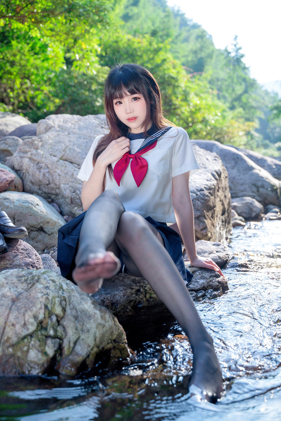 002.jpg